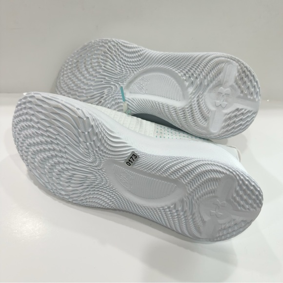 Under Armour Curry 4 Low Flotro Basketball Shoes - Men’s - Picture 7 of 7